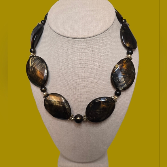 Jewelry - Chunky Lightweight Tortoise Shell Beaded Necklace